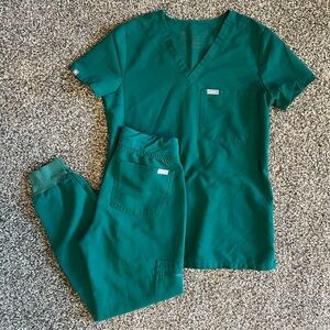 Hunter Green Figs Scrub Set XXS/XXSP